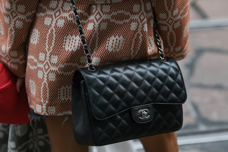 Chanel classic flap sizes